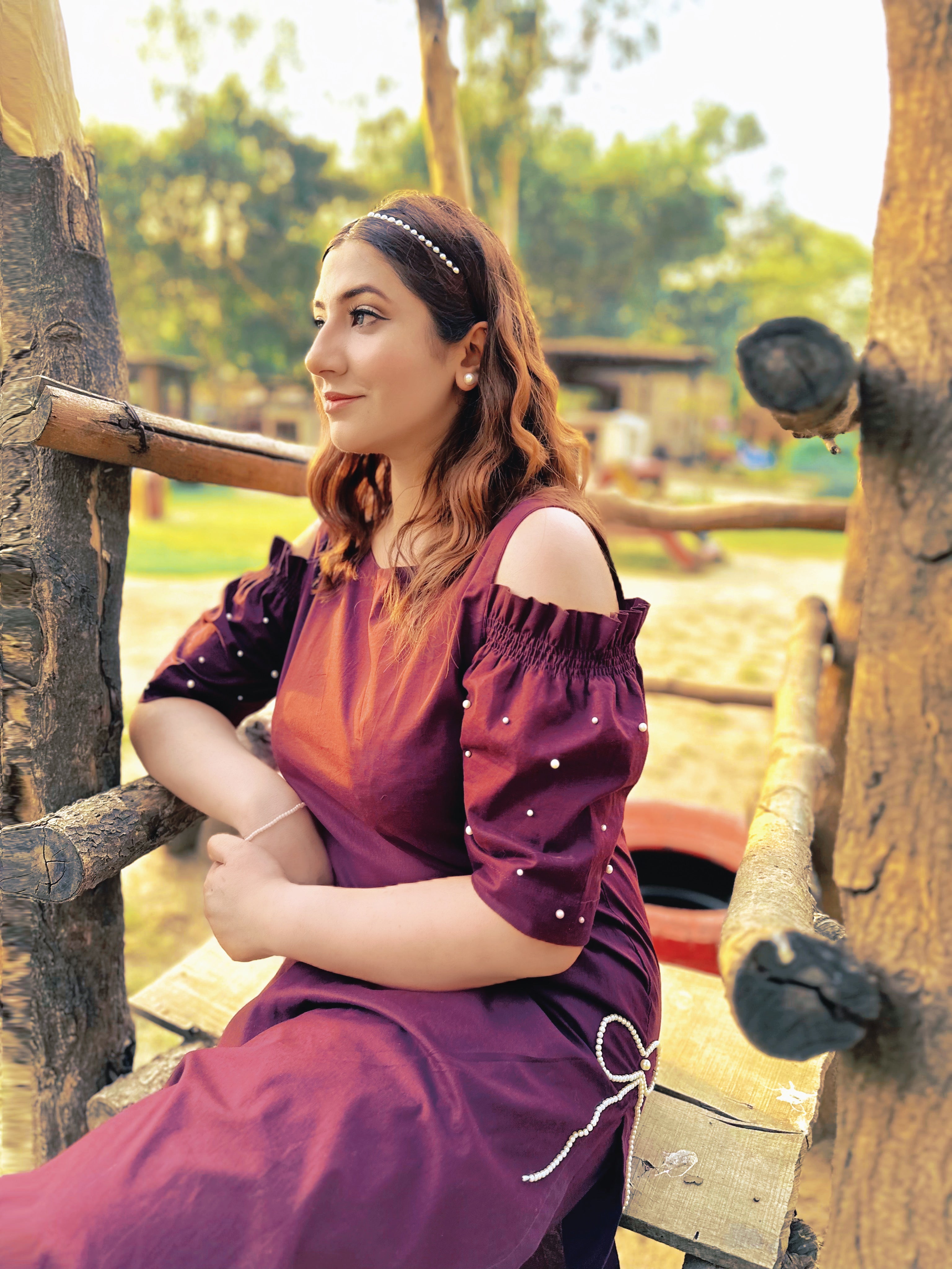 Plum Bow Cold-shoulder Silhouette