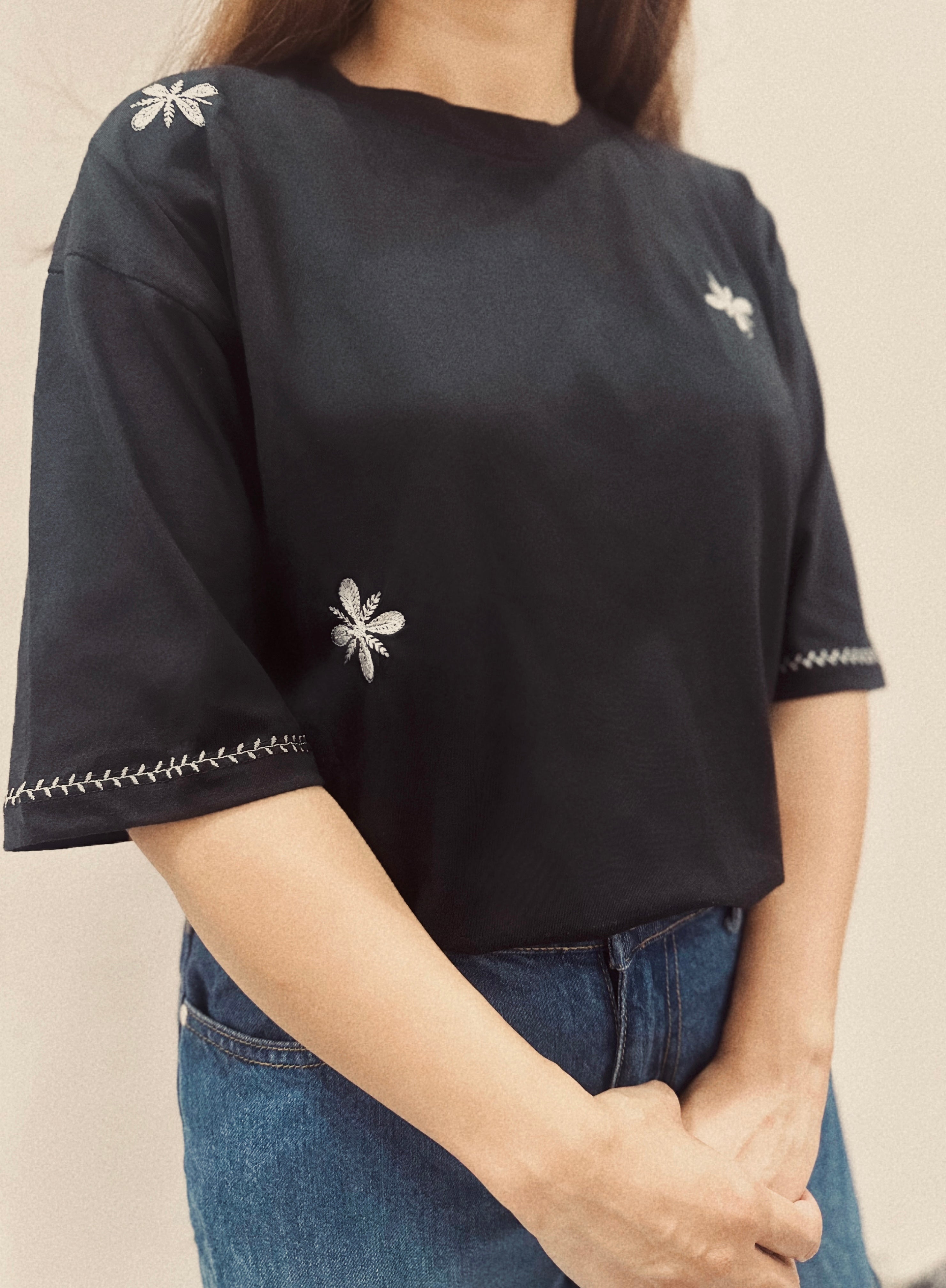 Monochrome Bloom Tee – Black