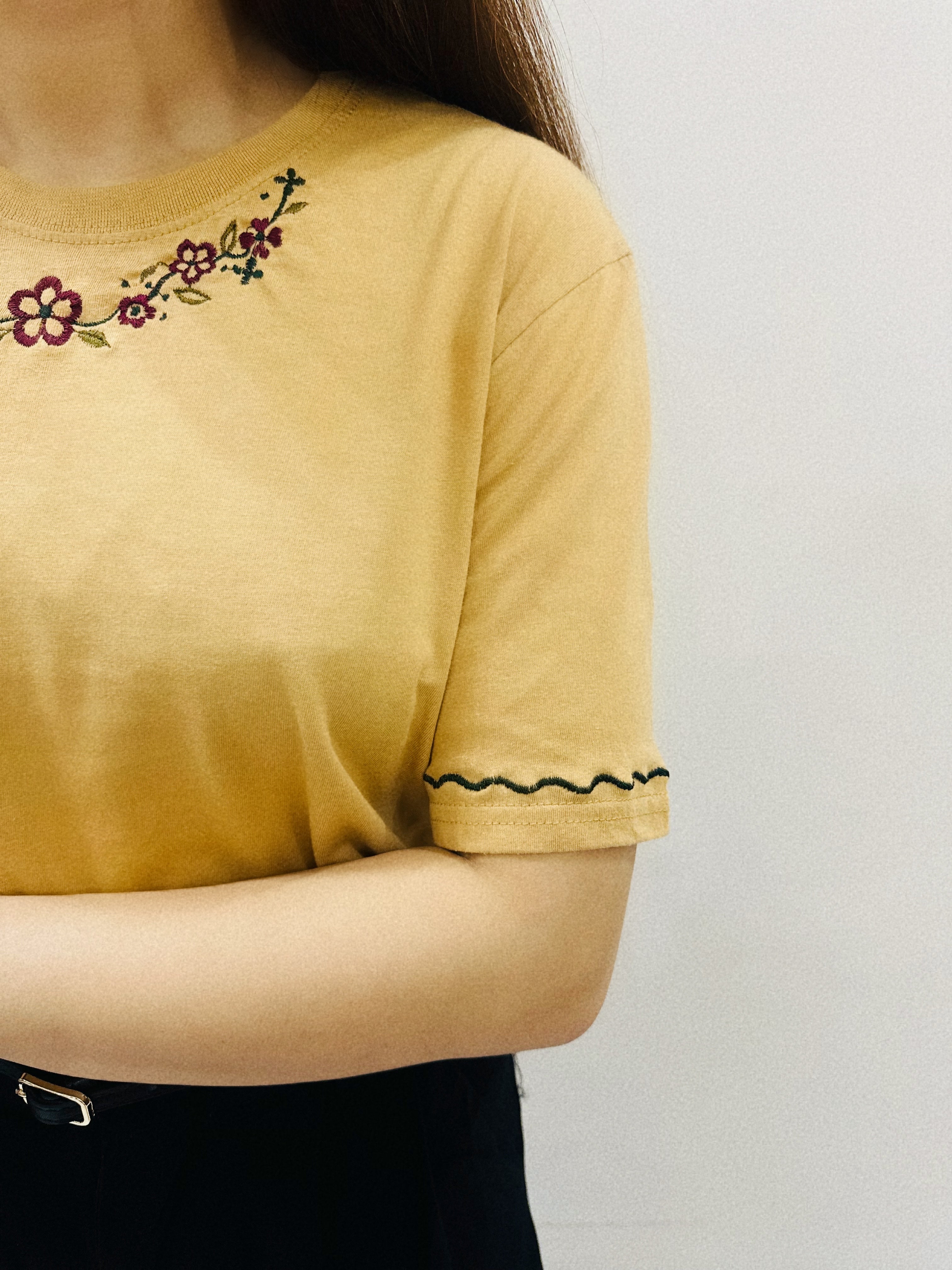 Golden Bloom Tee – Khaaki