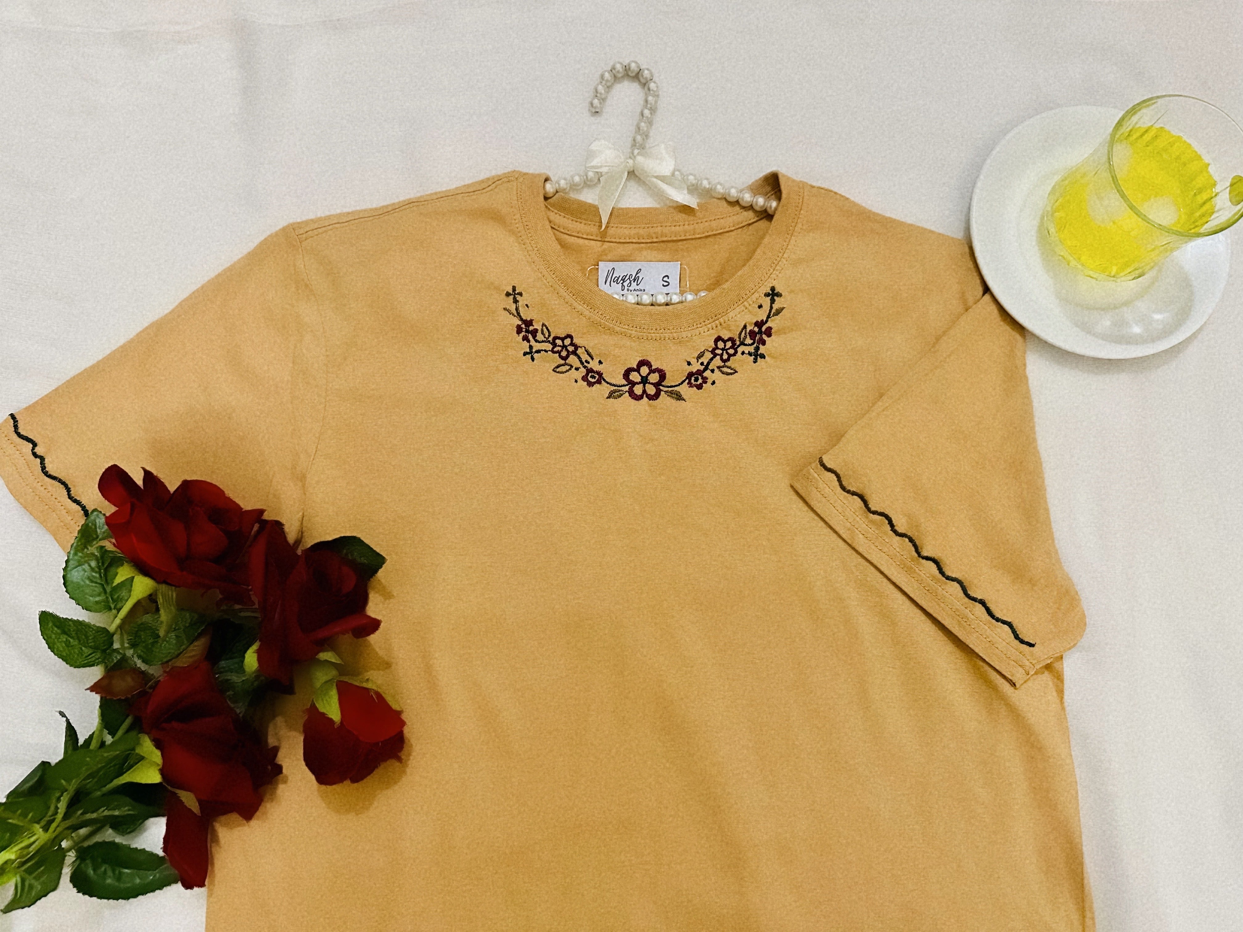 Golden Bloom Tee – Khaaki